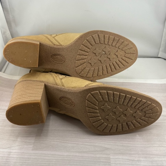 Sofft Tan Ankle Booties with Chunky Heel and Perforated Design - Picture 6 of 6